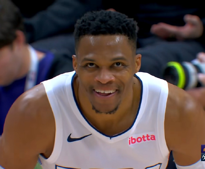 掘金大胜太阳，威少与约基奇率领球队取得关键胜利